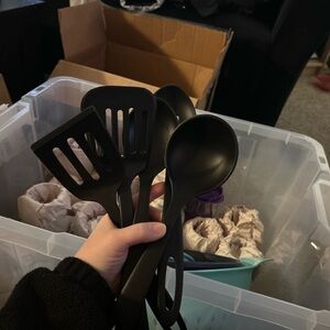 Black Kitchen Utensil Set